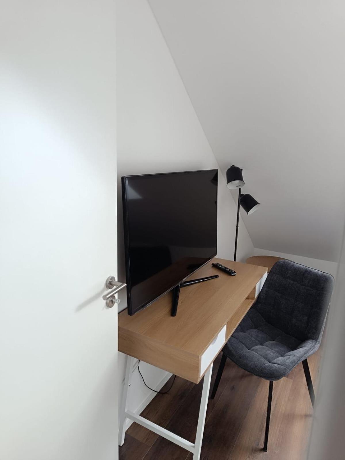 Moderne Ferienwohnung Fuer Familien Im Dachgeschoss Bosau Extérieur photo