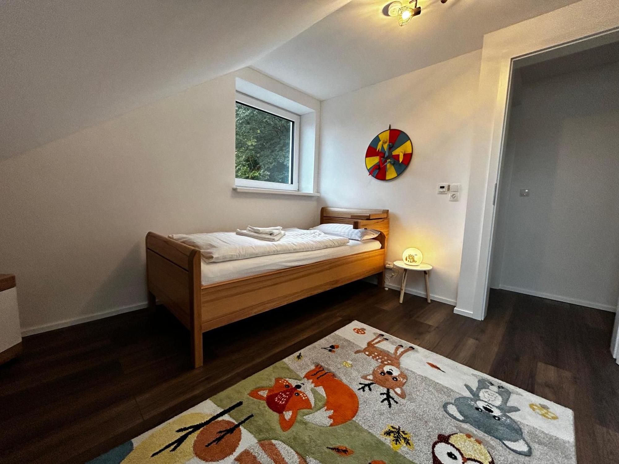 Moderne Ferienwohnung Fuer Familien Im Dachgeschoss Bosau Extérieur photo